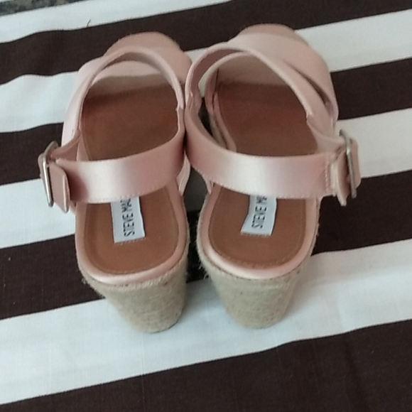 Shoes - Picture 4 of 11